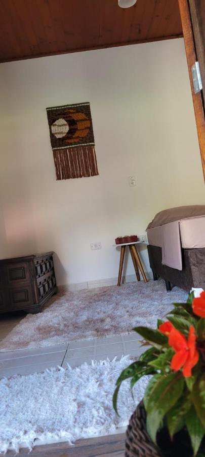 Encasa Guest House - Hospedagem Suites Em إلهابيلا المظهر الخارجي الصورة